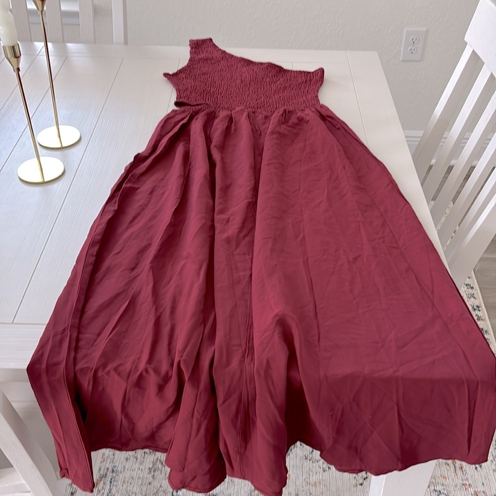 KIRUNDO Sleeveless One Shoulder Smocked Cut-out Maxi Dress in Maroon - Picture 8 of 16